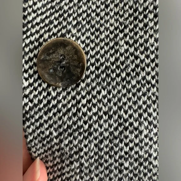 Timeless Cardigan - Picture 2 of 5